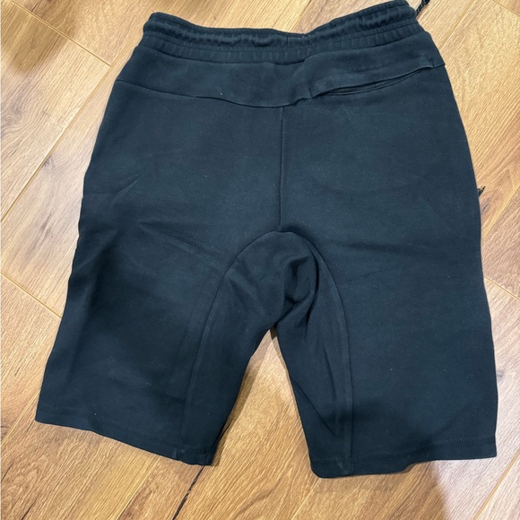 Nike Black Sweatshort - Picture 2 of 3